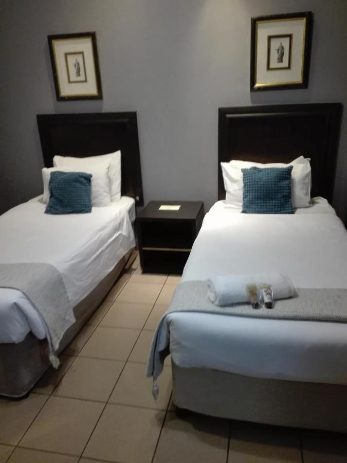 Waterside Lodge Cc Пит-Ретиф Экстерьер фото