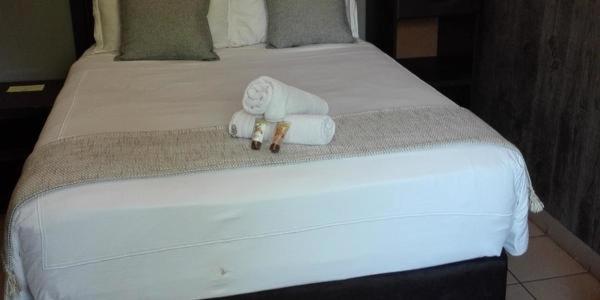 Waterside Lodge Cc Пит-Ретиф Экстерьер фото